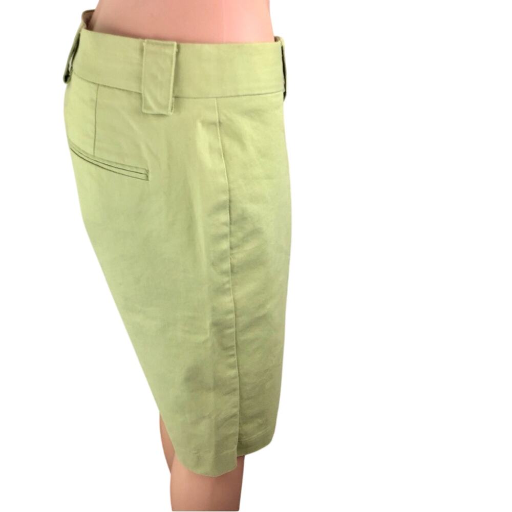Express Design Studio Popular Editor Style Green Shorts Bermuda Length - Picture 15 of 16